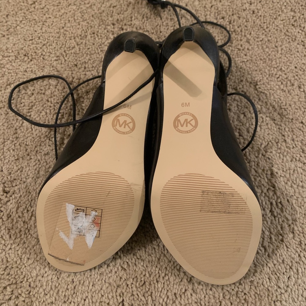 Shoes - Picture 5 of 7